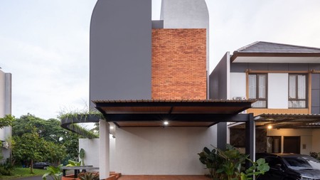 Rumah Bersih Cantik 3 Lantai di BSD HOOK dekat dengan Tol Serpong-Bintaro KT 3+1 KM 2+1