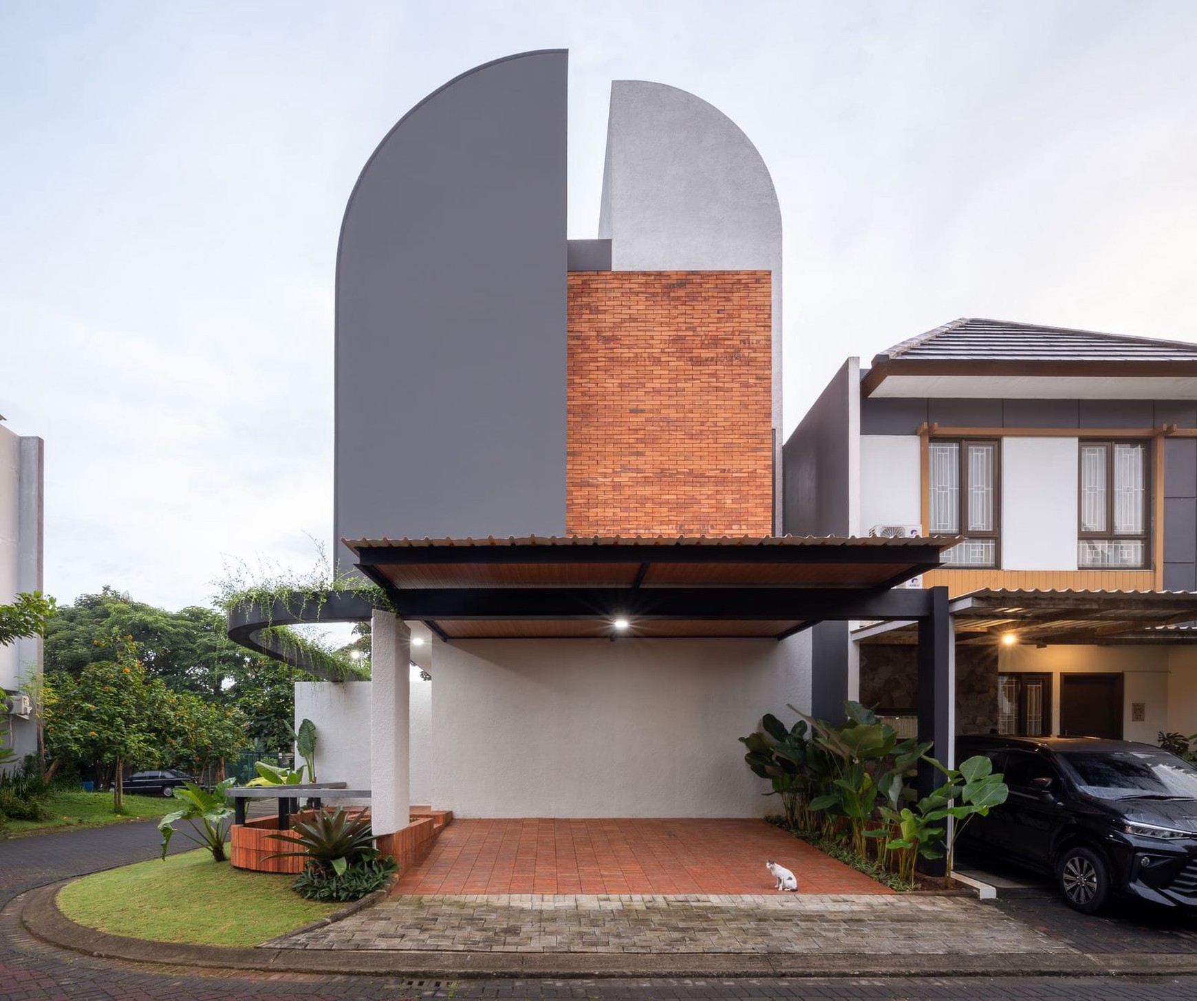Rumah Bersih Cantik 3 Lantai di BSD HOOK dekat dengan Tol Serpong-Bintaro KT 3+1 KM 2+1