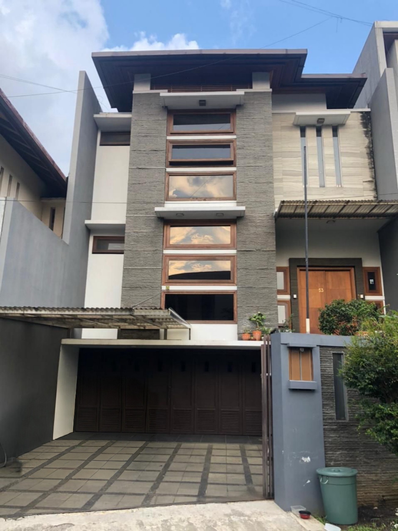 rumah lux terawat sayap ters pasteur bandung utara