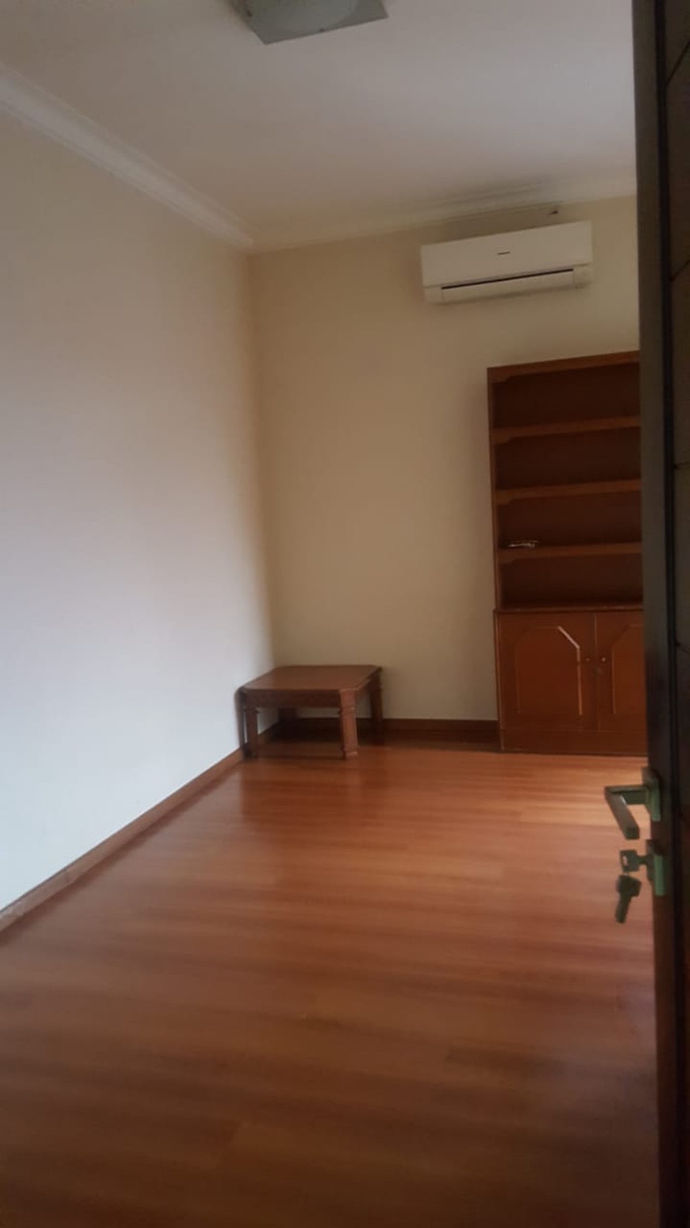 Rumah Bagus Di Villa Dago, Pamulang