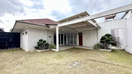 Rumah Bergaya Minimalis Modern Lokasi Tengah Kota Temanggung, Jawa Tengah