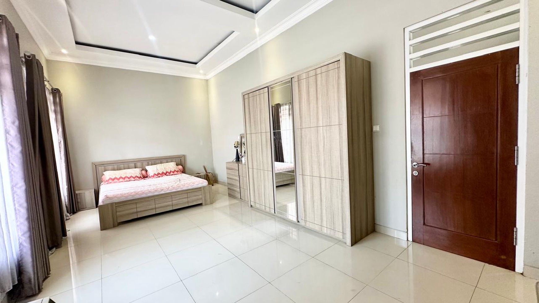 Rumah Bergaya Minimalis Modern Lokasi Tengah Kota Temanggung, Jawa Tengah