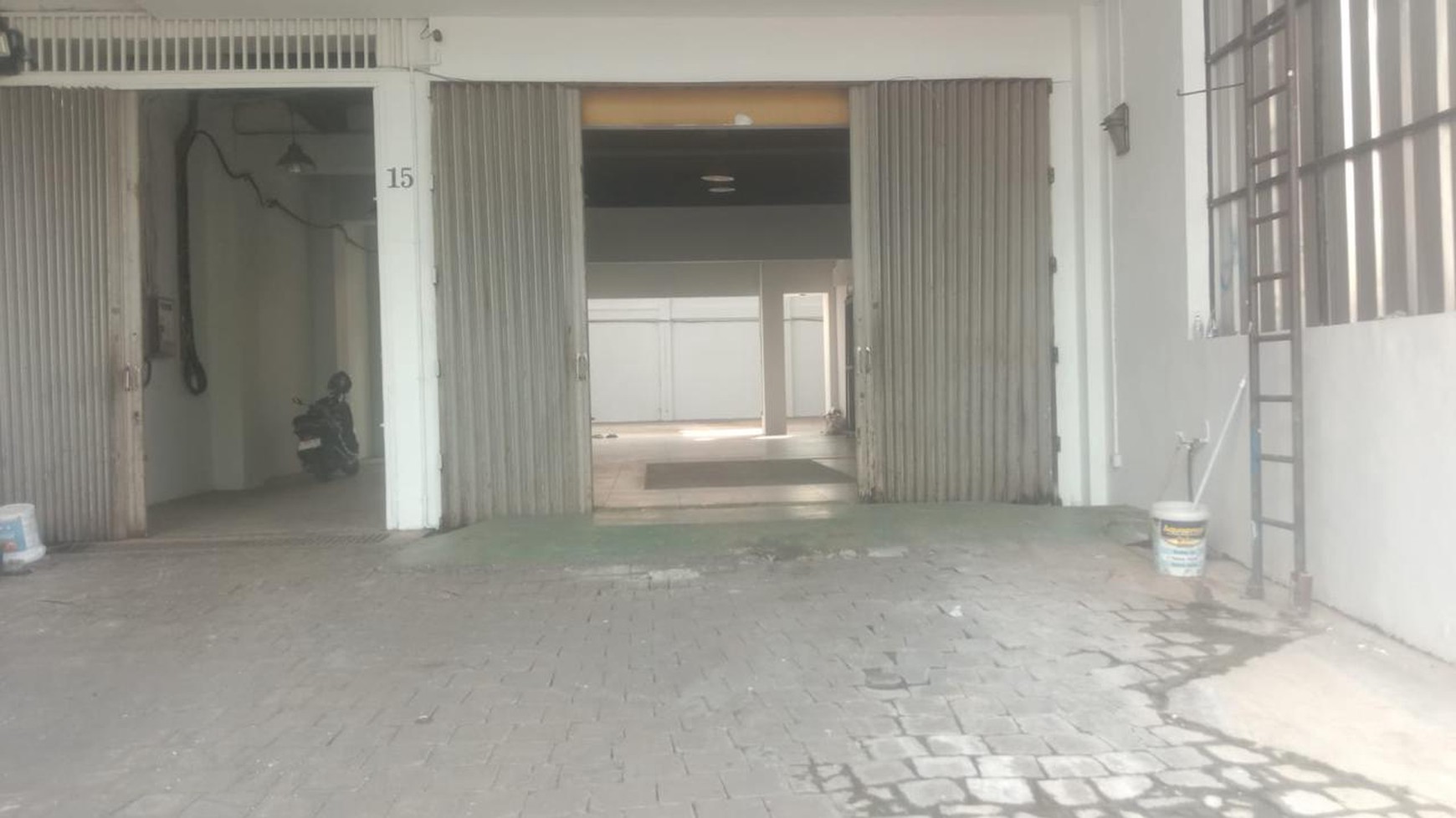 For rent Lahan dan bangunan dekat pintu tol pondok pinang