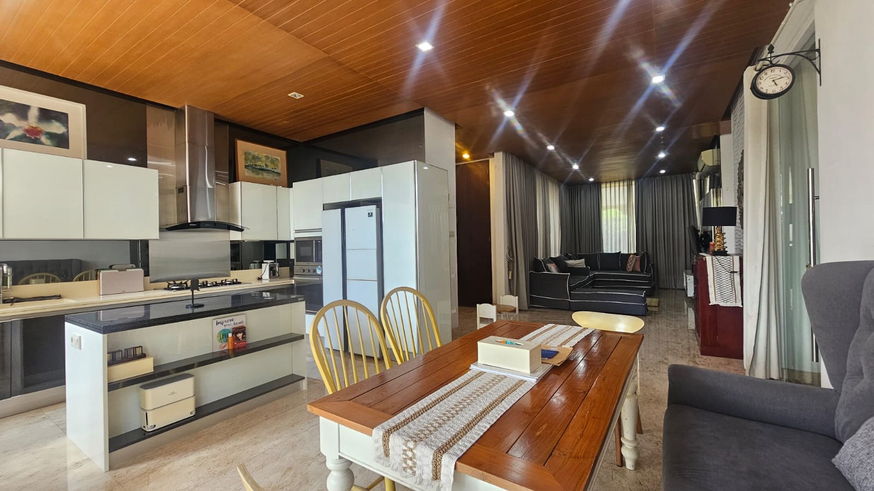 Ampera kemang rumah 3 lantai dekat tb simatupang fasum swimpool