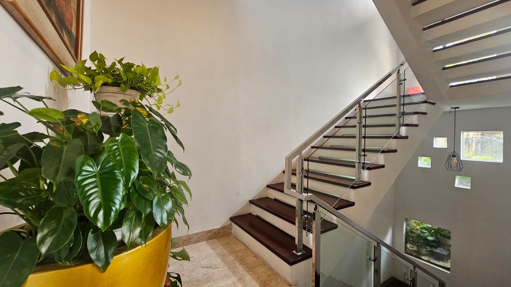 Ampera kemang rumah 3 lantai dekat tb simatupang fasum swimpool