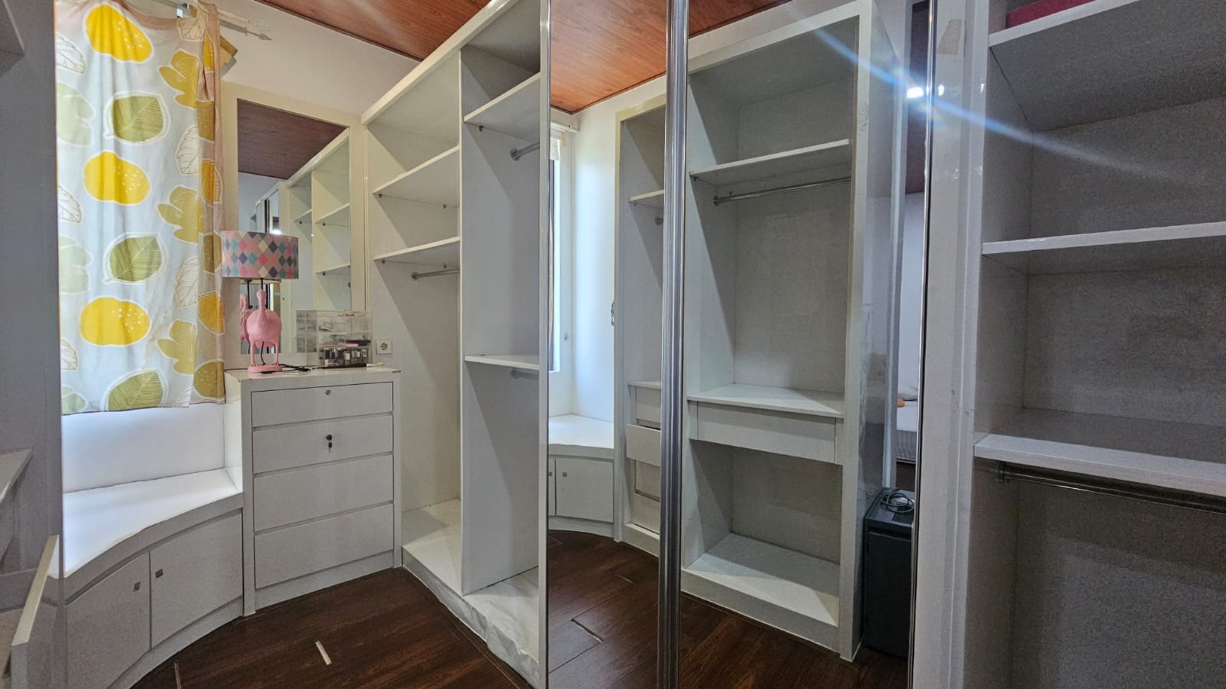 Ampera kemang rumah 3 lantai dekat tb simatupang fasum swimpool