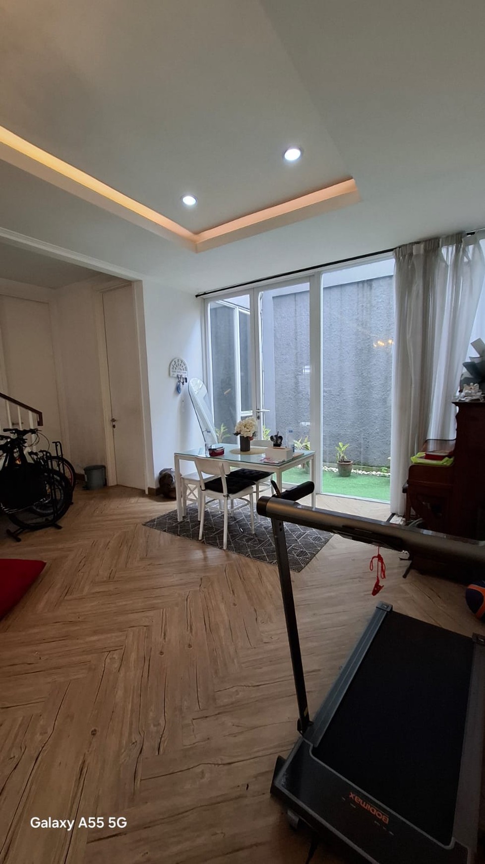 Rumah Bagus Di Discovery Eola Bintaro Jaya Sektor 9