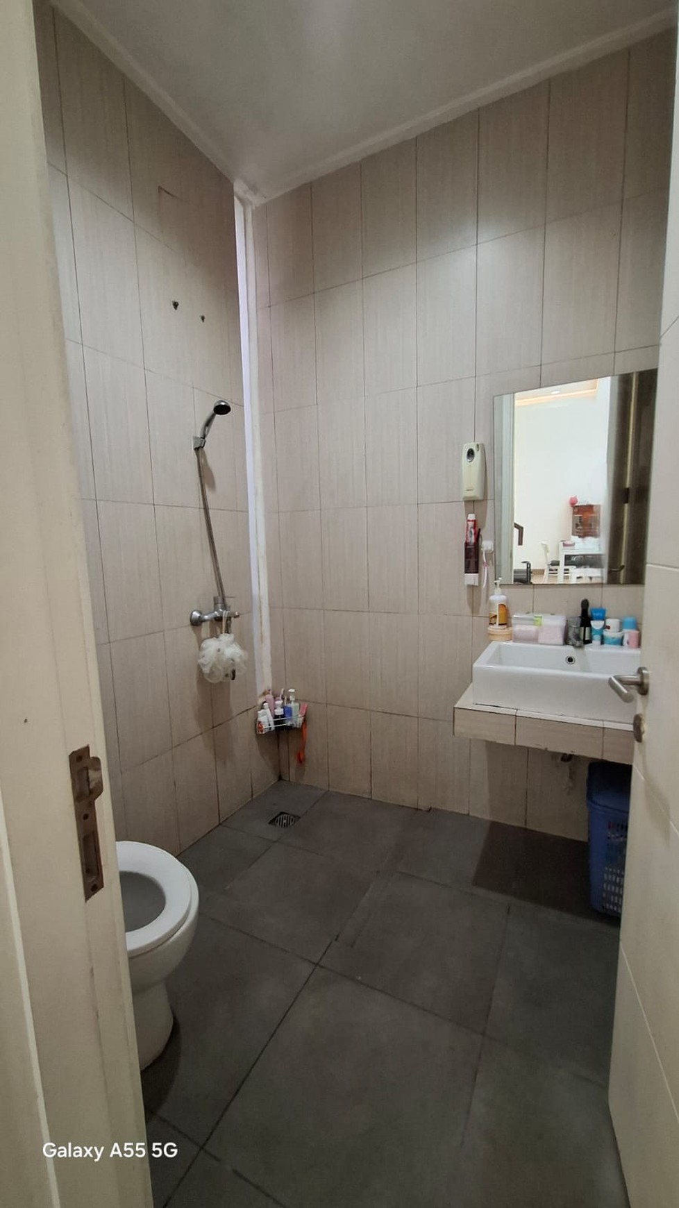 Rumah Bagus Di Discovery Eola Bintaro Jaya Sektor 9