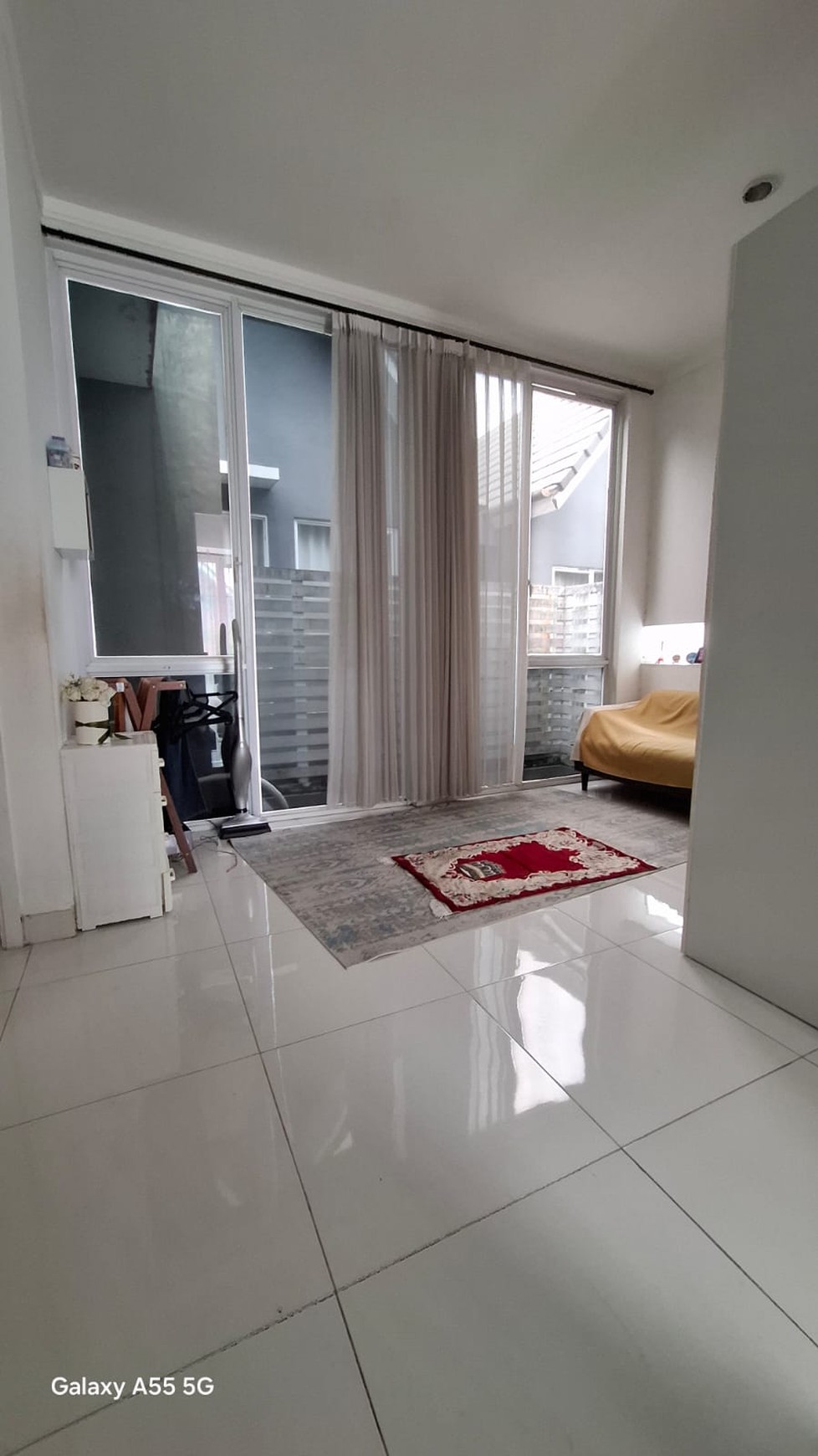 Rumah Bagus Di Discovery Eola Bintaro Jaya Sektor 9