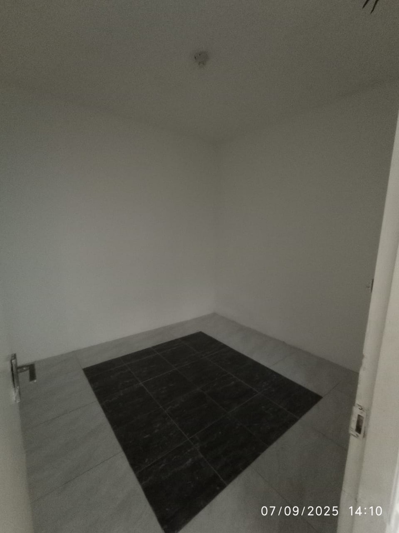 Di Sewa Rumah 2 Lantai Nyaman dan Asri di Sektor 2 Bintaro Jaya