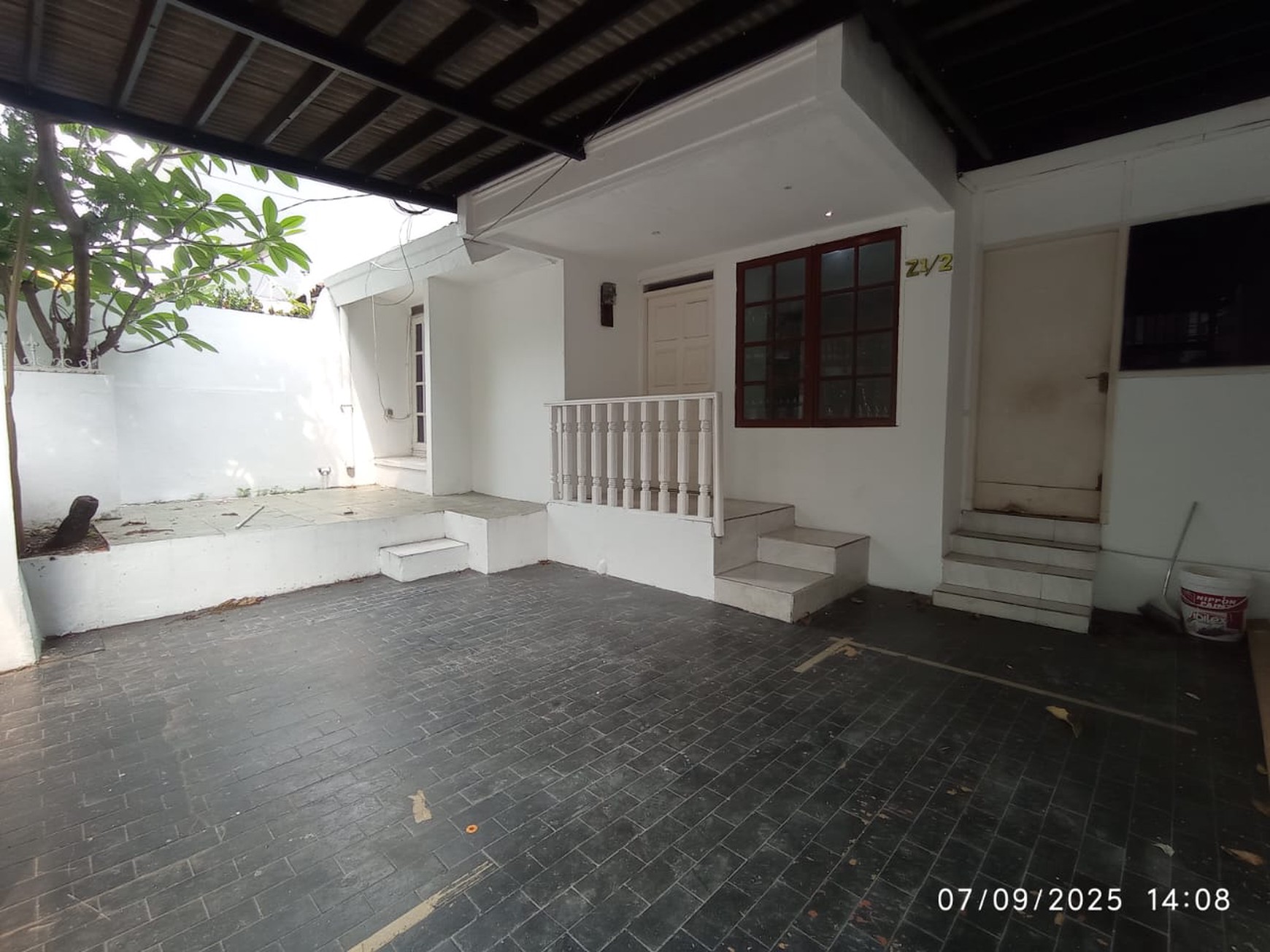 Di Sewa Rumah 2 Lantai Nyaman dan Asri di Sektor 2 Bintaro Jaya