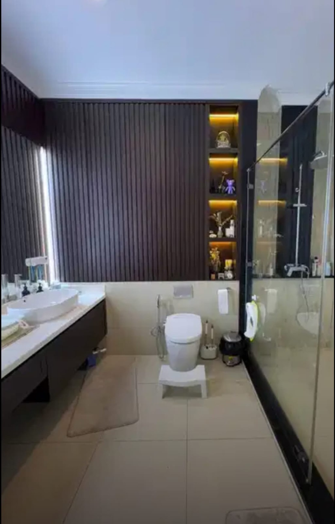 Rumah Mandiri 3 Lantai Costa Rica BSD city 