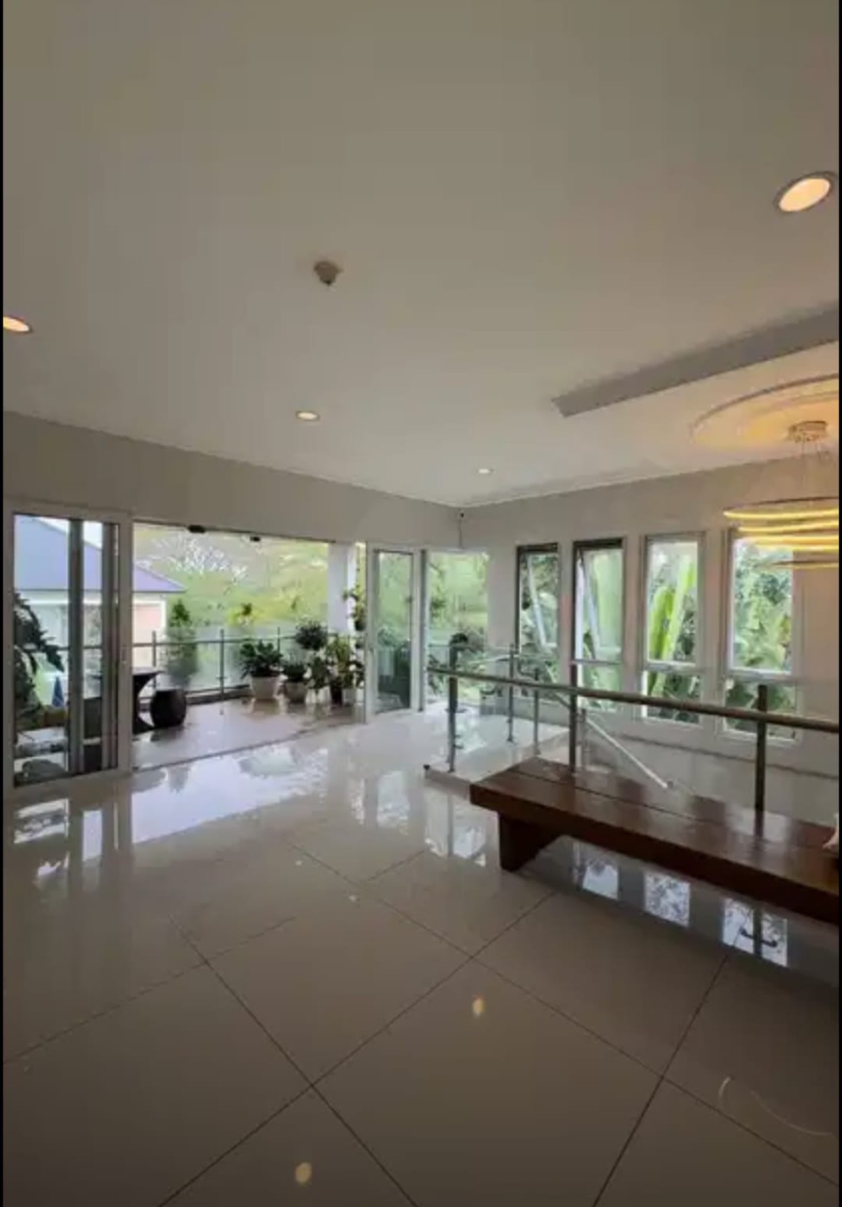 Rumah Mandiri 3 Lantai Costa Rica BSD city 