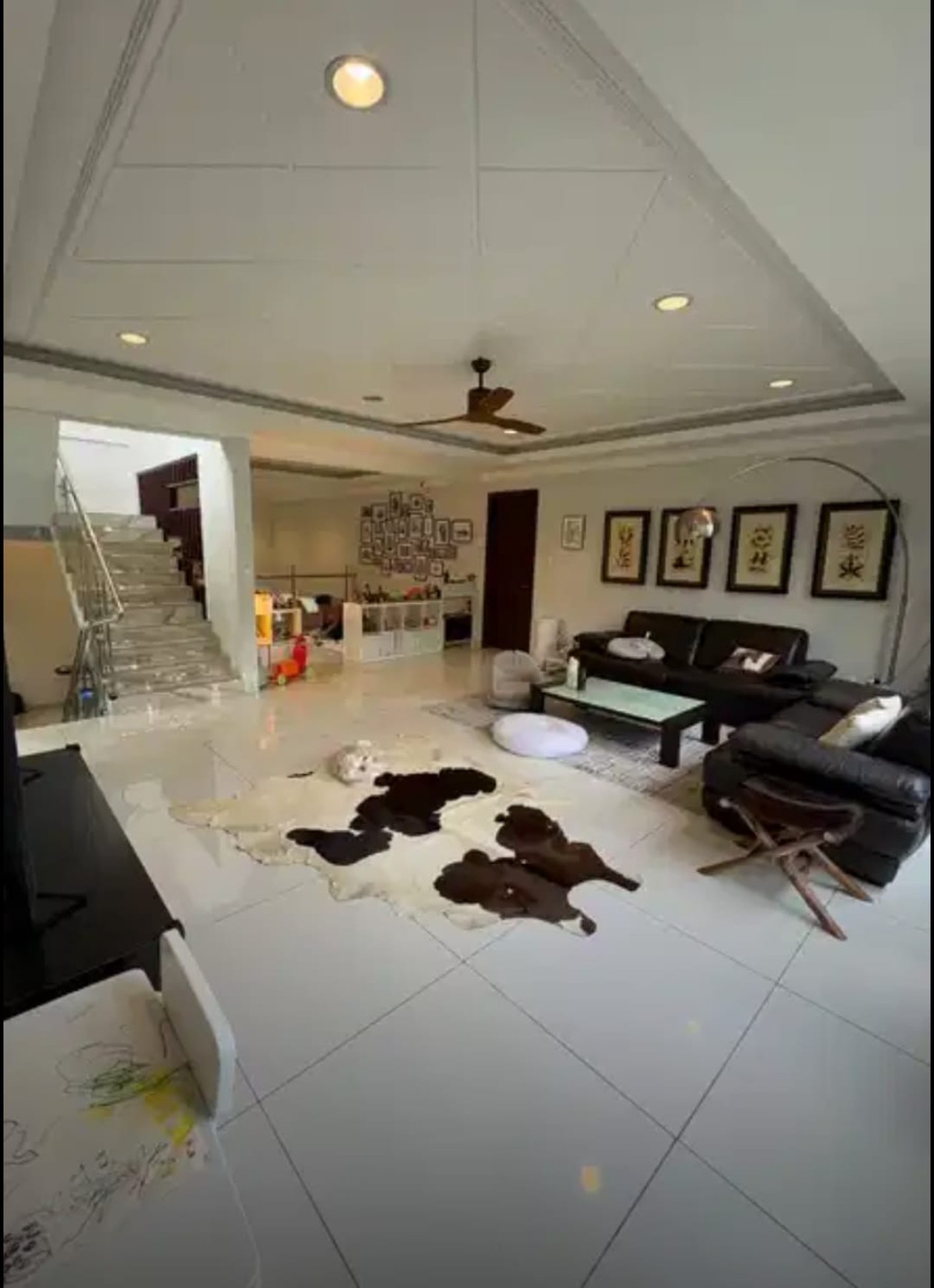 Rumah Mandiri 3 Lantai Costa Rica BSD city 