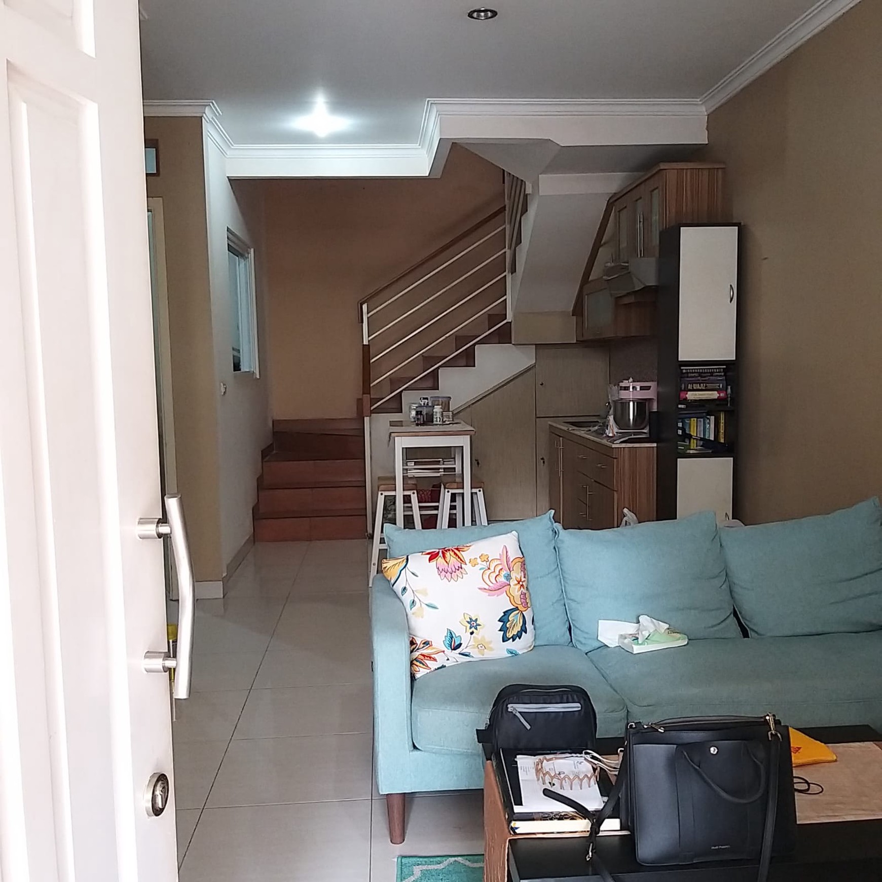 Rumah 2 lantai di Bintaro Jaya Siap Huni Surat SHM dengan KT 3+1 dan 2+1
