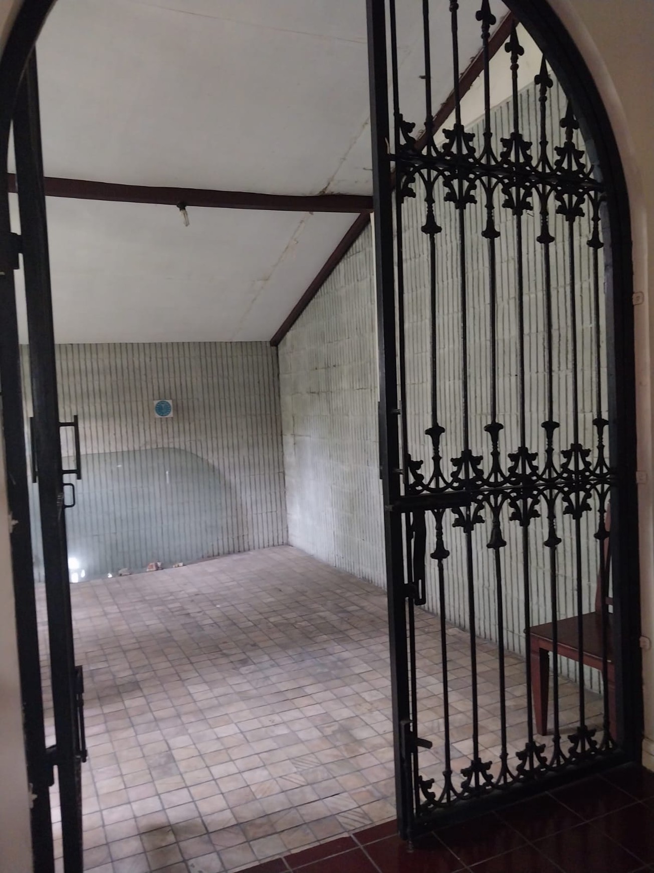 Dijual Rumah Unik Siap Huni di Cilandak Barat
