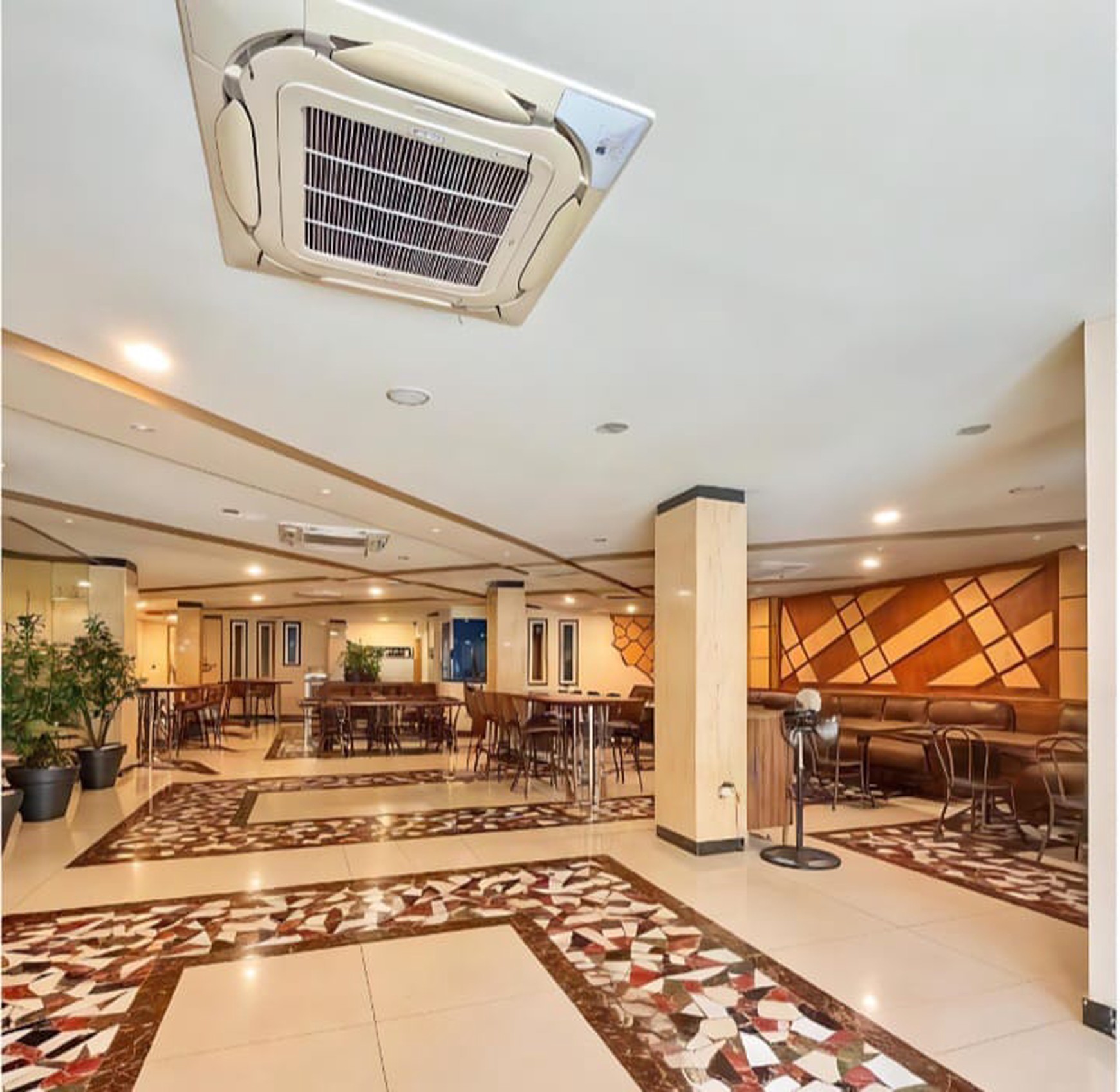 Dijual Gedung 6 Lantai Lokasi Strategis Di Kebayoran Baru Dekat Blok M, Senopati Dan SCBD Cocok Untuk Hotel Maupun Kantor.