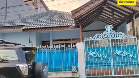 Dijual Rumah 2 lantai di Bratang Gede Surabaya