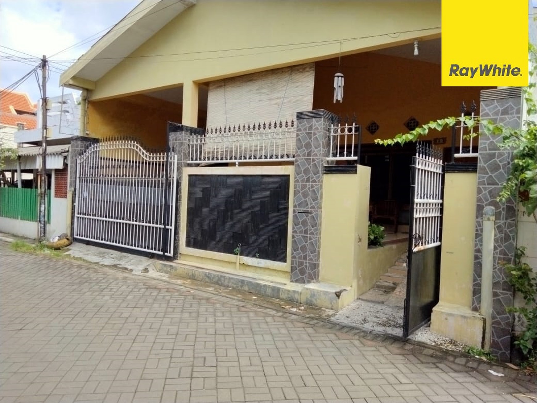 Dijual Rumah di Jalan Simorejo Surabaya