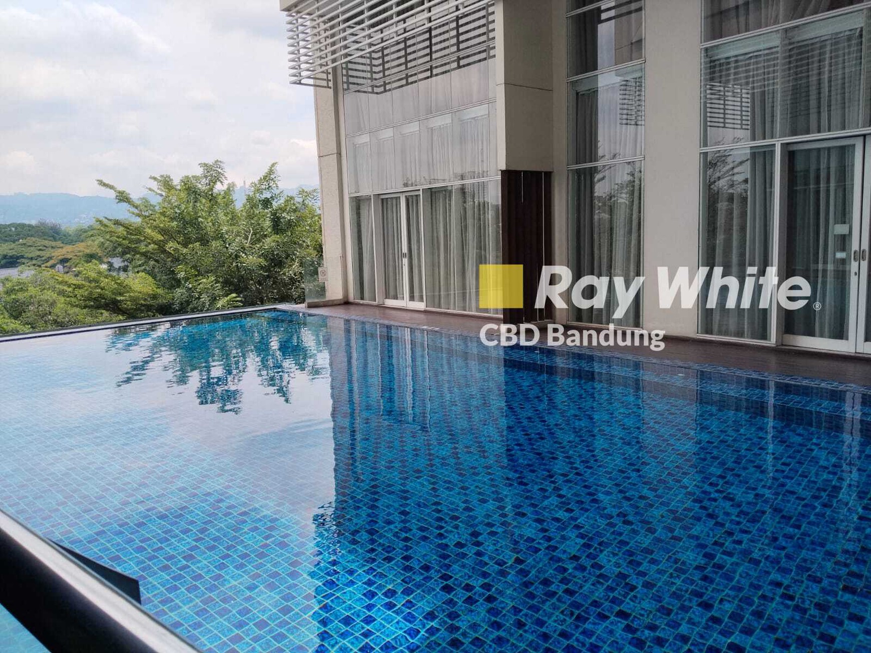 Condotel Type Deluxe 1 Bedroom Full Furnished di Mainroad Riau, Bandung
