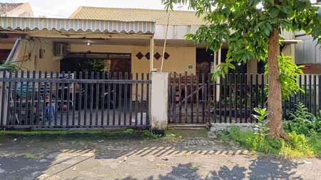 Jual Rumah Strategis di Lingkungan Kampus UNESA KETINTANG | SHM | 4KT | 2KM | Nego