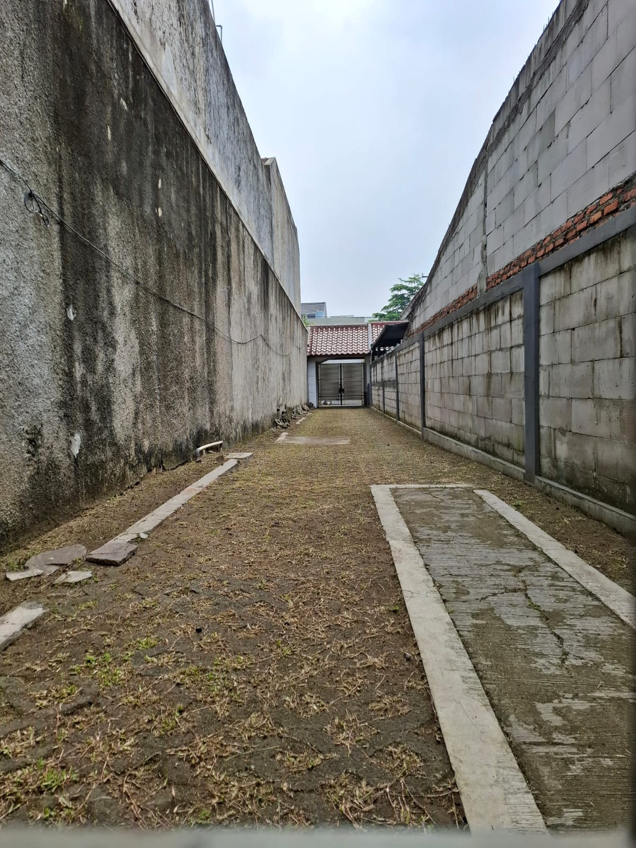 Dijual Cepat Rumah Siap Huni sangat Strategis di Cilandak.