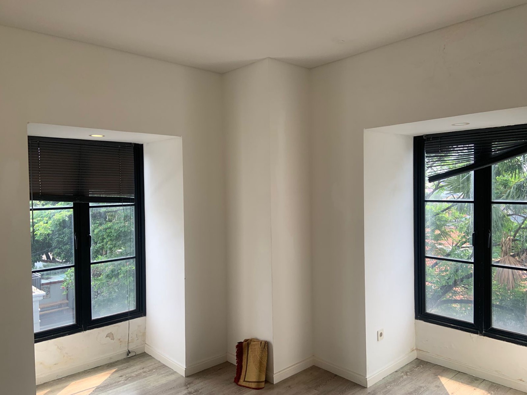 DIJUAL RUMAH MEWAH DI SELASAR RESIDENCE, KEMANG TIMUR