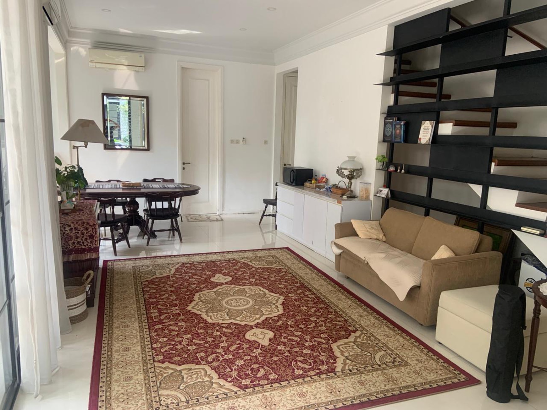 DIJUAL RUMAH MEWAH DI SELASAR RESIDENCE, KEMANG TIMUR