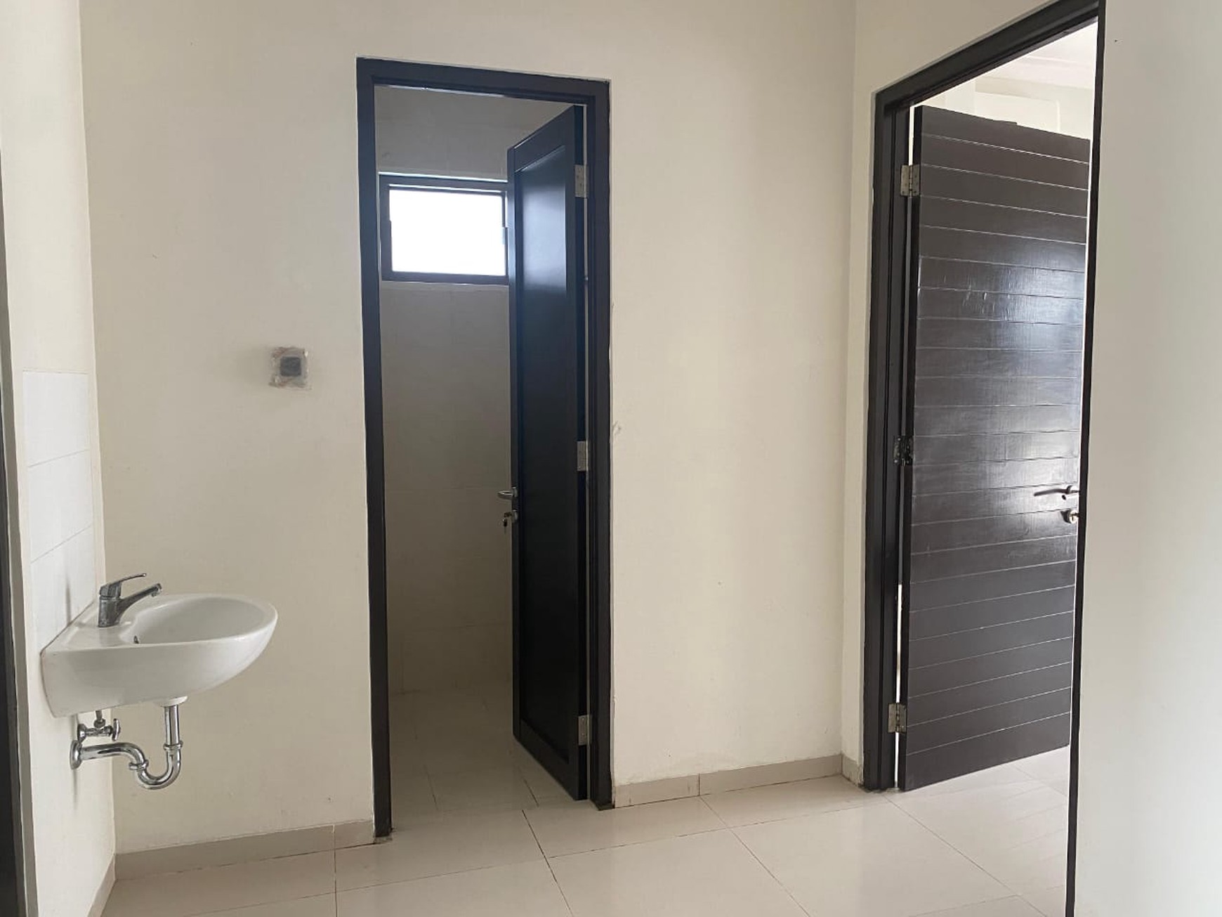 Disewakan Rumah Minimalis Siap Huni Prambanan Residence Wiyung Surabaya