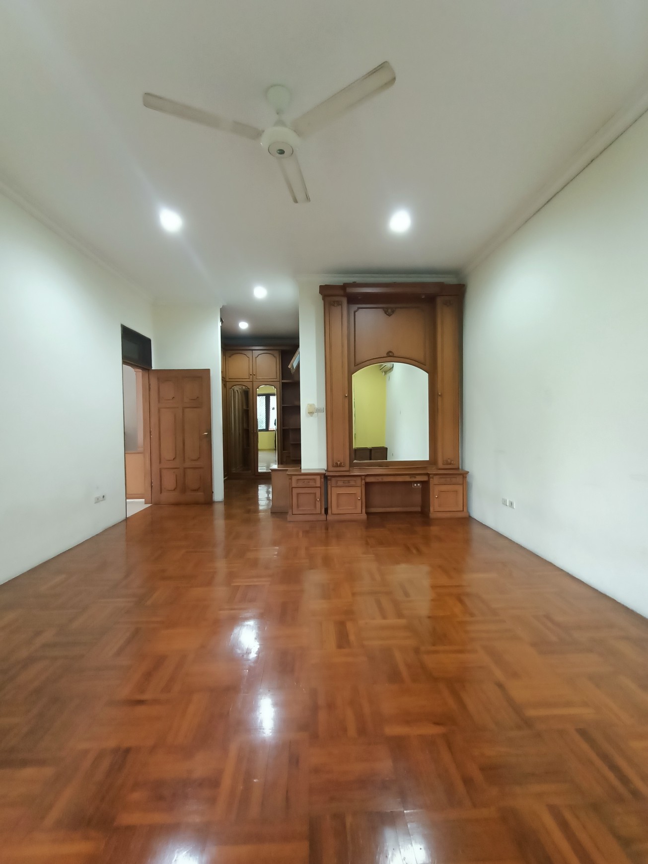 Rumah Mewah Terawat Kemang, Jakarta Selatan
