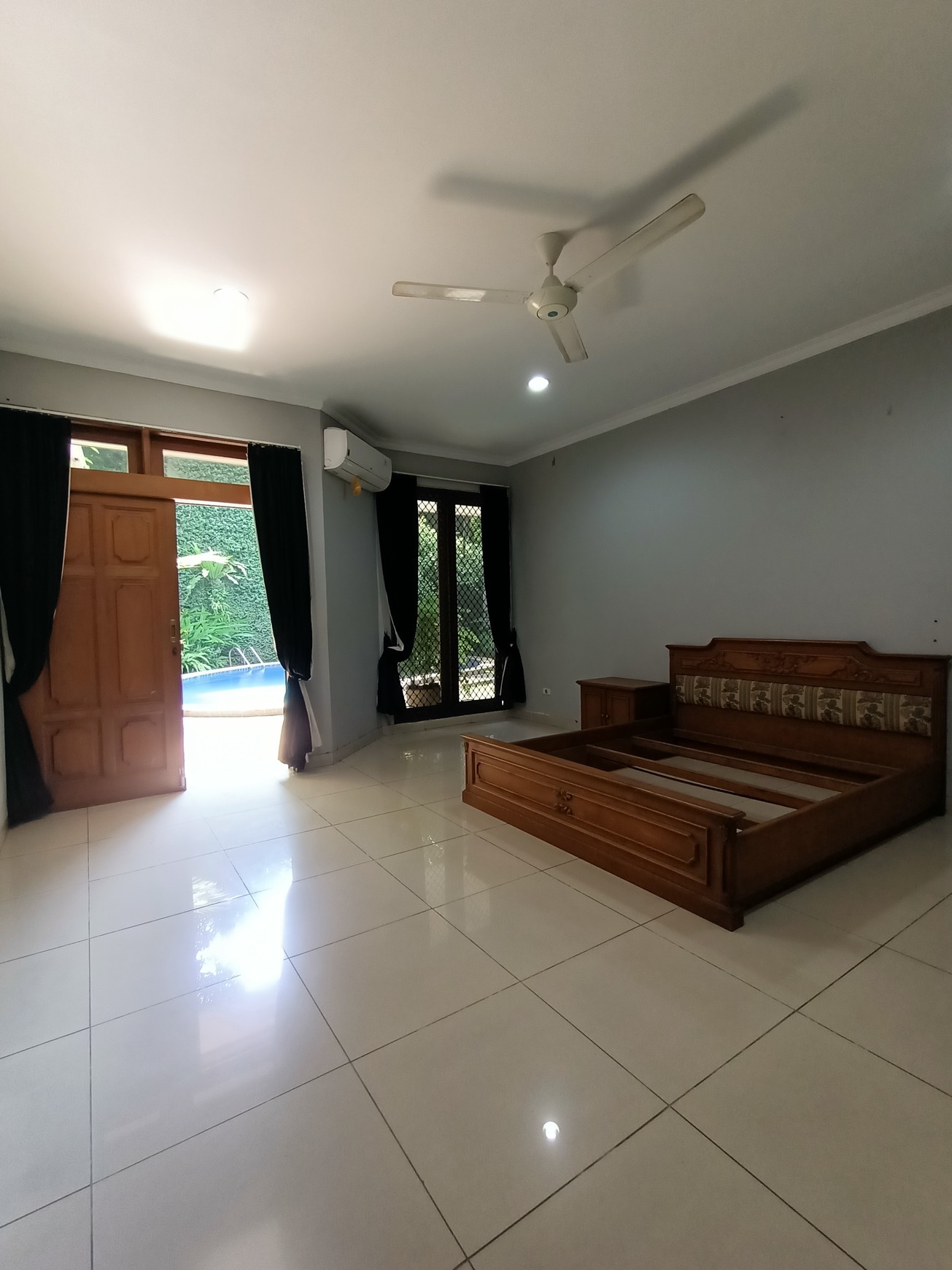 Rumah Mewah Terawat Kemang, Jakarta Selatan