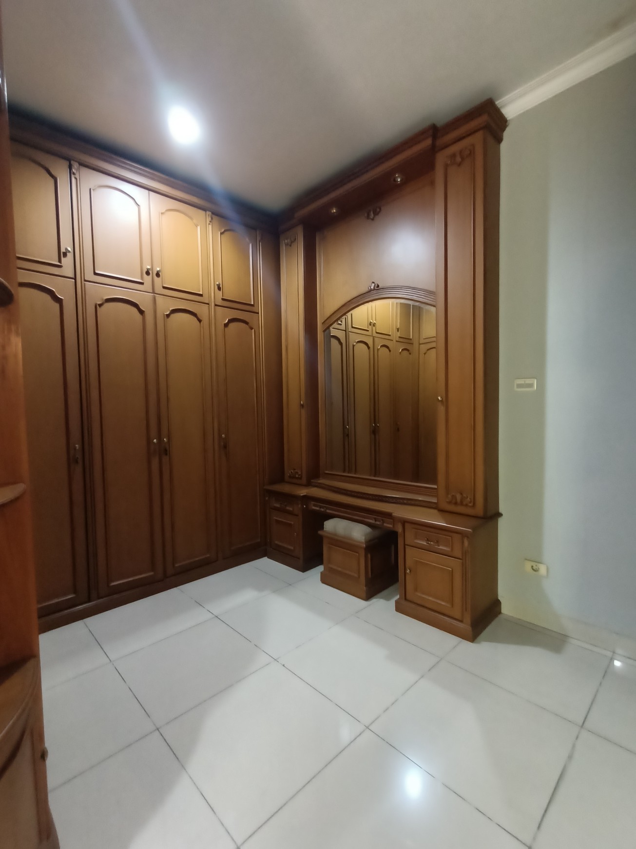 Rumah Mewah Terawat Kemang, Jakarta Selatan