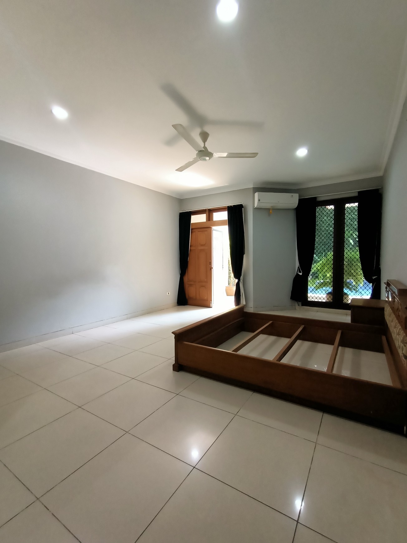 Rumah Mewah Terawat Kemang, Jakarta Selatan