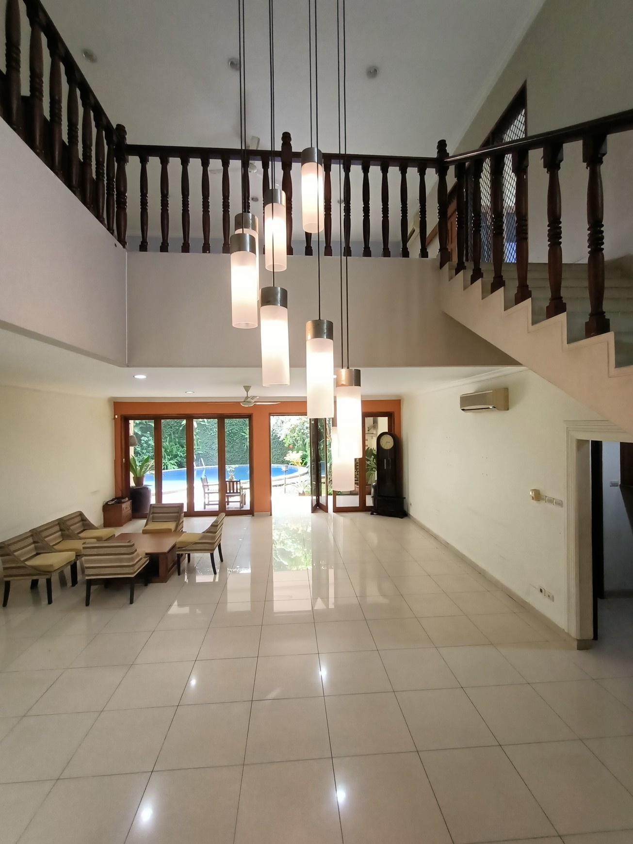 Rumah Mewah Terawat Kemang, Jakarta Selatan