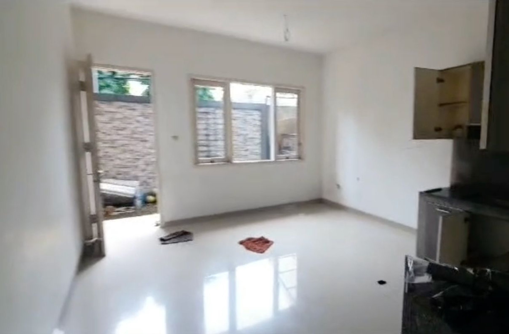 Rumah Hunian 2 Lantai di Fami Town House Jati Padang Pasar Minggu Jaksel