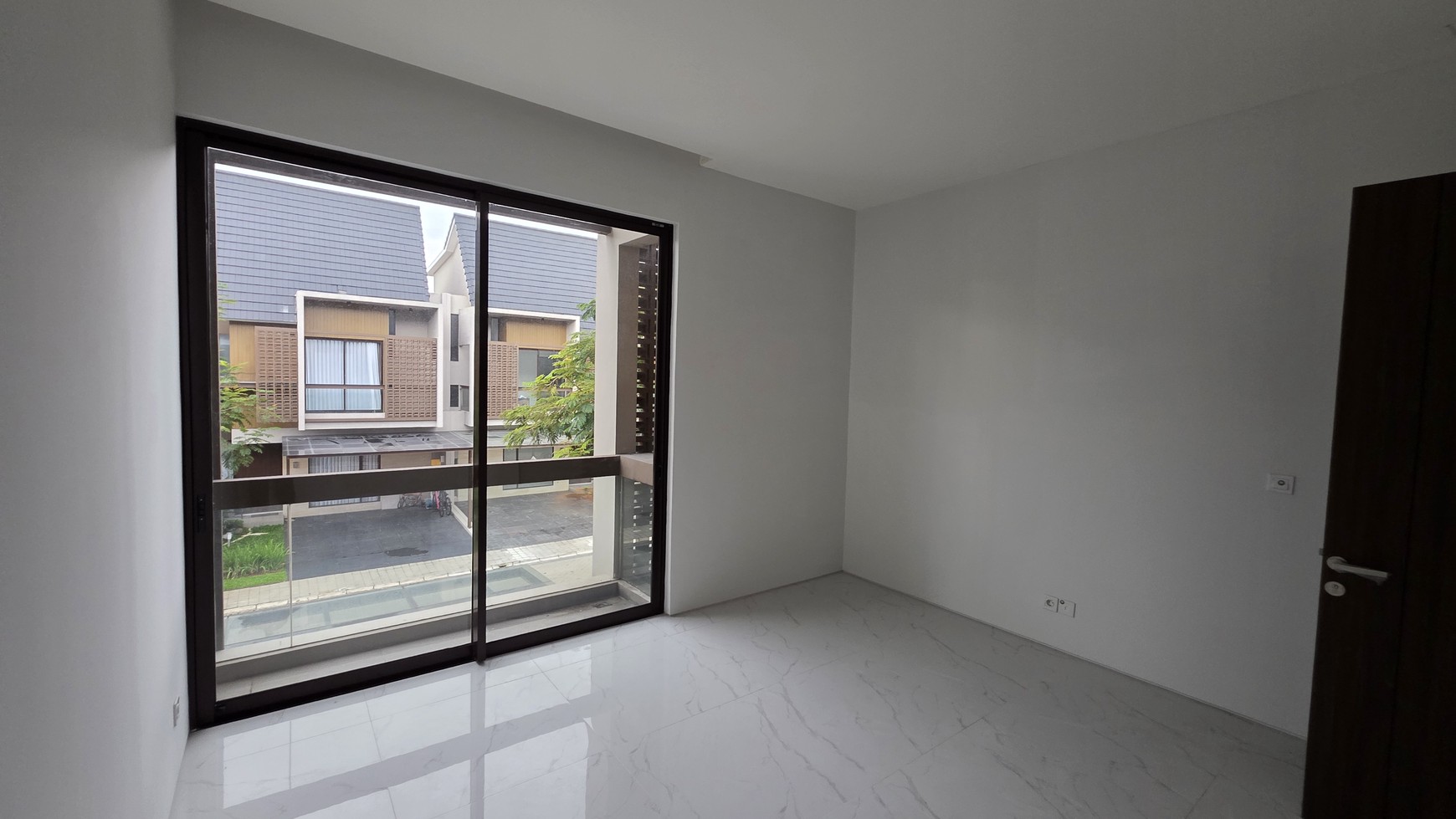 Disewakan Rumah di Cluster Aeris Citra Garden Serpong