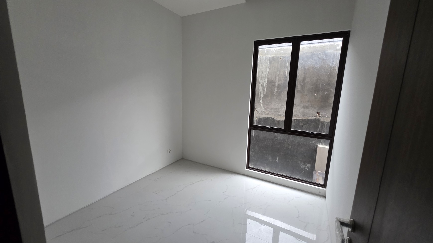 Disewakan Rumah di Cluster Aeris Citra Garden Serpong