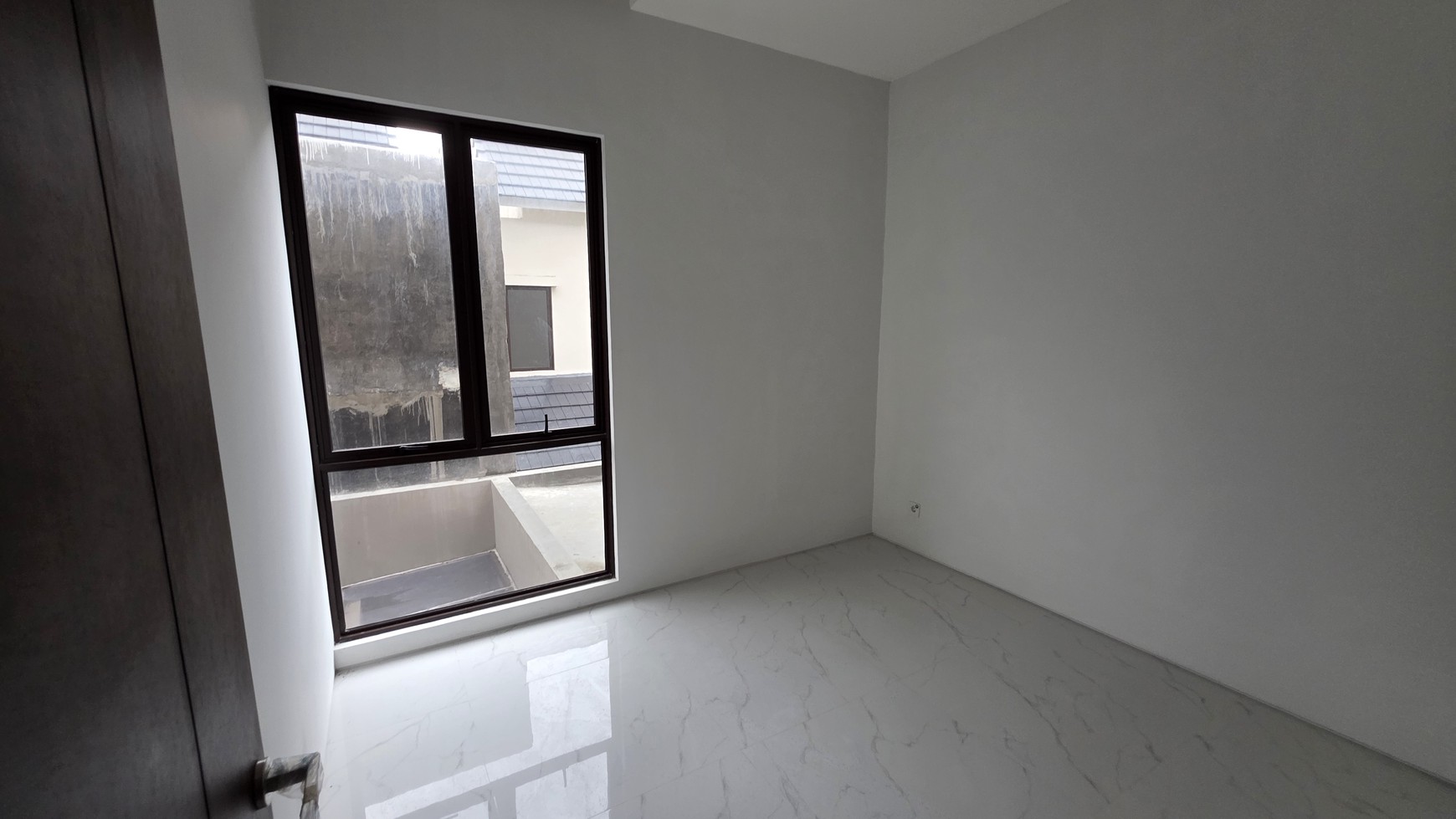 Disewakan Rumah di Cluster Aeris Citra Garden Serpong