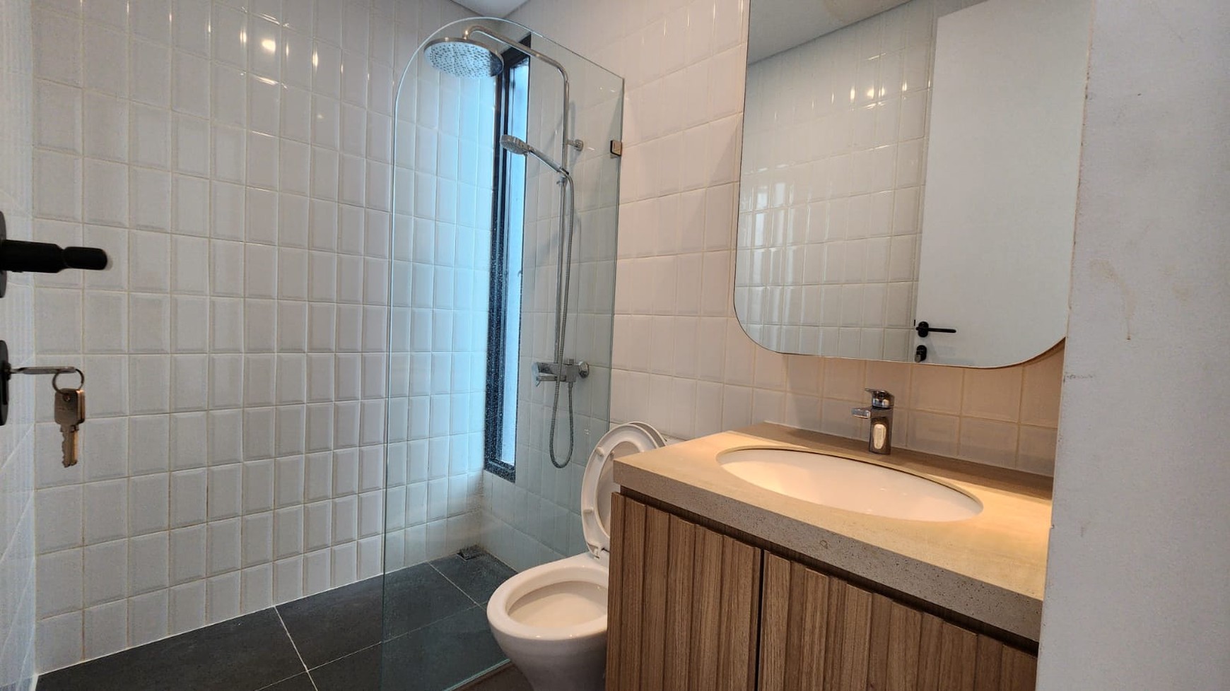 Rumah Modern 2 Lantai Disewakan Akses Jalan 2 Mobil di Cikoko Pancoran Jaksel