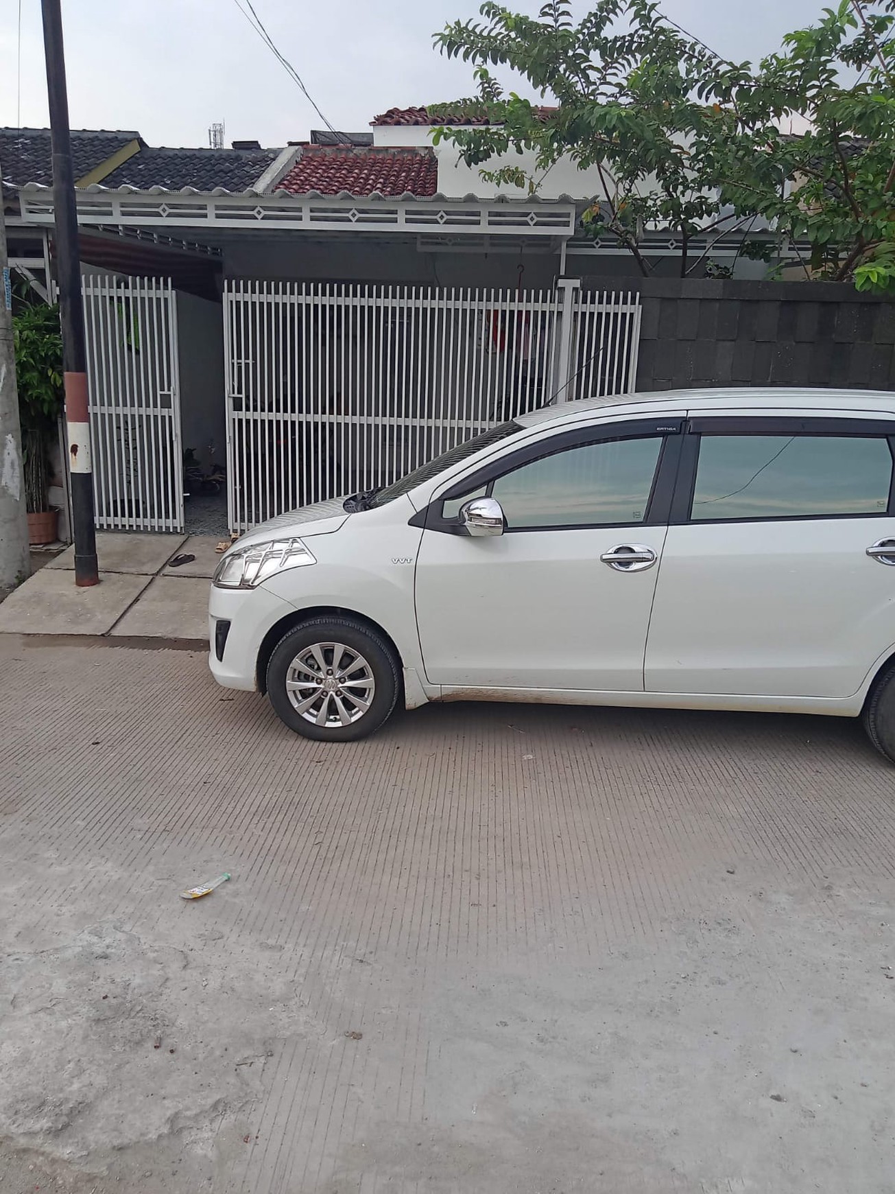 Rumah berlantai 2 di Sentraland Boulevard kawasan Parung panjang dengan harga jual Menarik.