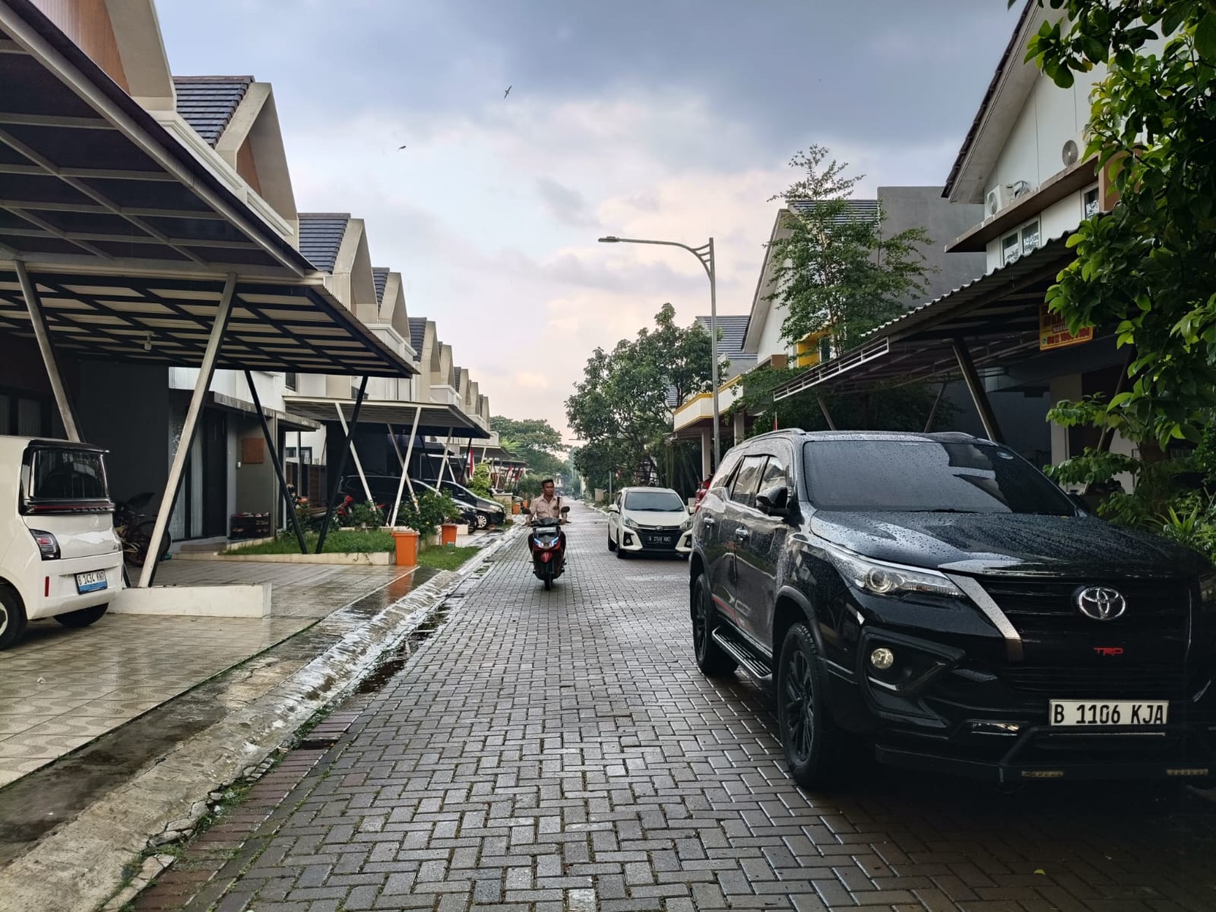 Family Urban , Bekasi Timur