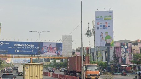 Ruko  Sewa posisi hook  jl.Ahmad Yani ,Bekasi Barat