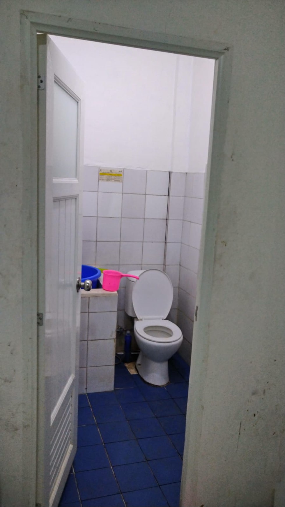 Ruko  Sewa posisi hook  jl.Ahmad Yani ,Bekasi Barat