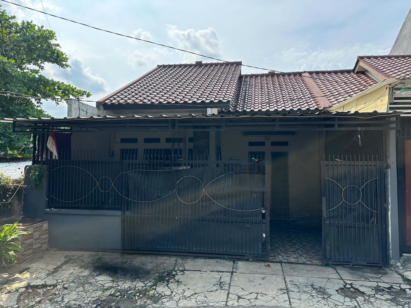 Dijual Rumah di Jalan Raya Astek, Gudang Timur, Serpong, Tangerang Selatan