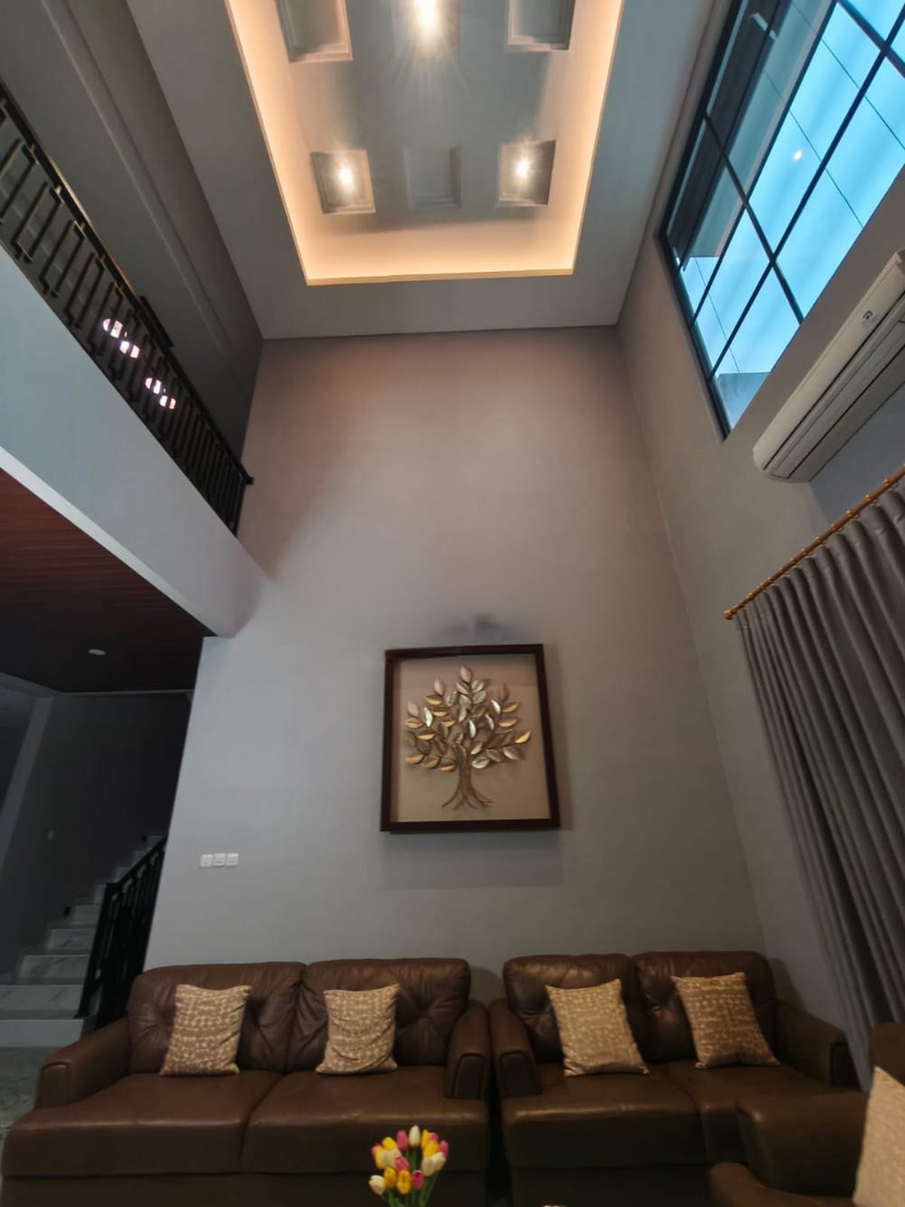 Rumah Baru Citraland North Emerald Mansion Surabaya PRIVATE Swimming Pool + MARMER ONYX Mewah+ Garasi Carport masuk 6 Mobil + PAGAR