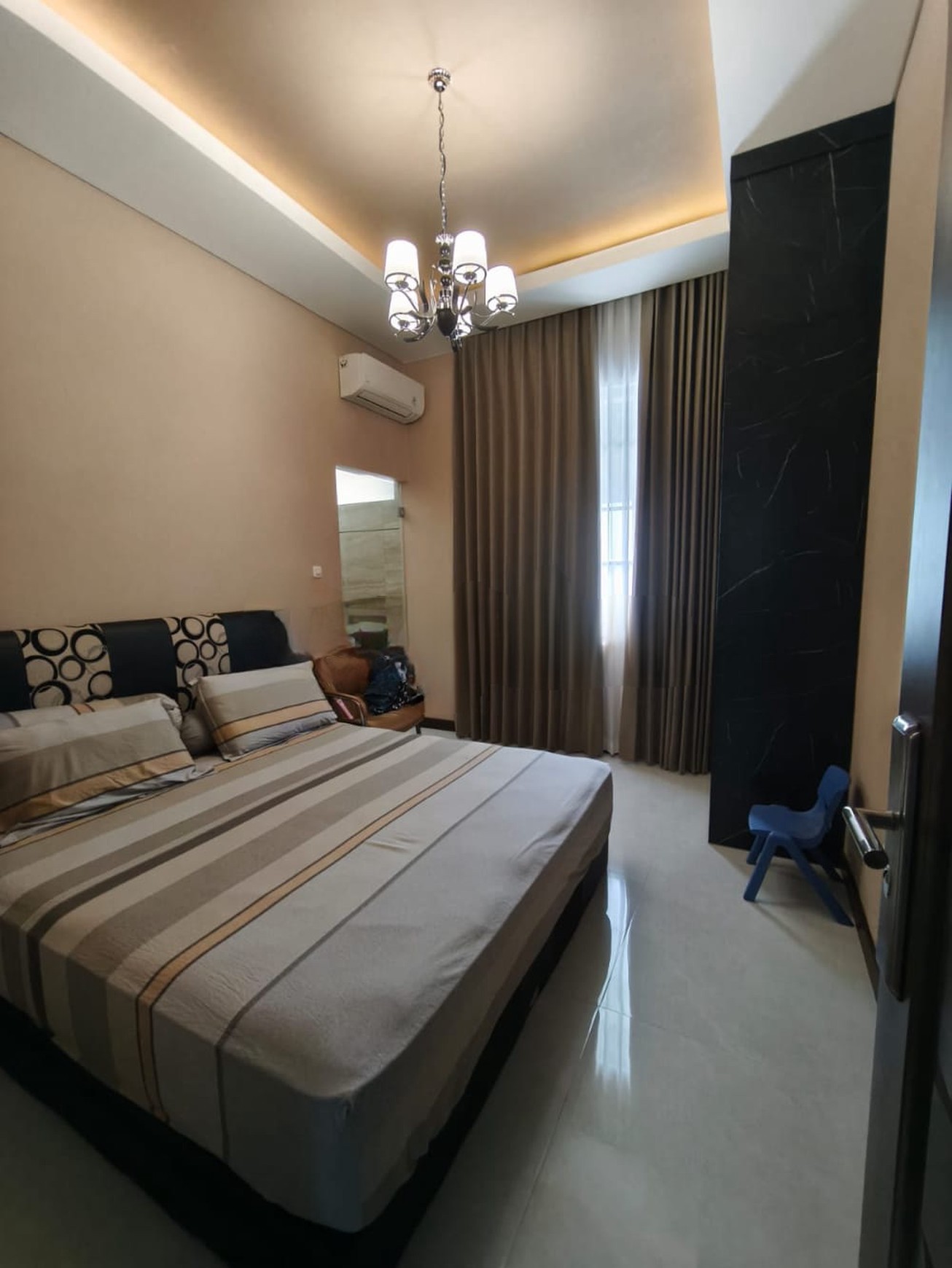 Rumah Baru Citraland North Emerald Mansion Surabaya PRIVATE Swimming Pool + MARMER ONYX Mewah+ Garasi Carport masuk 6 Mobil + PAGAR