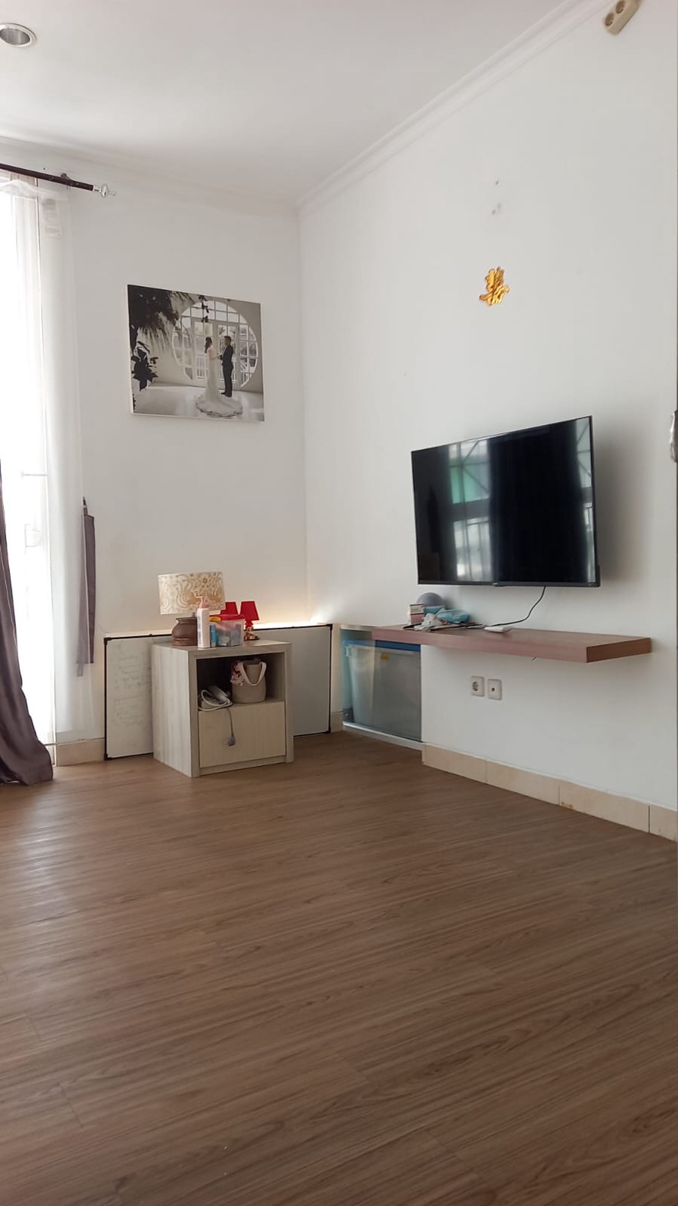 Dijual Rumah Siap Huni Di Cluster Oleaster , Gading Serpong