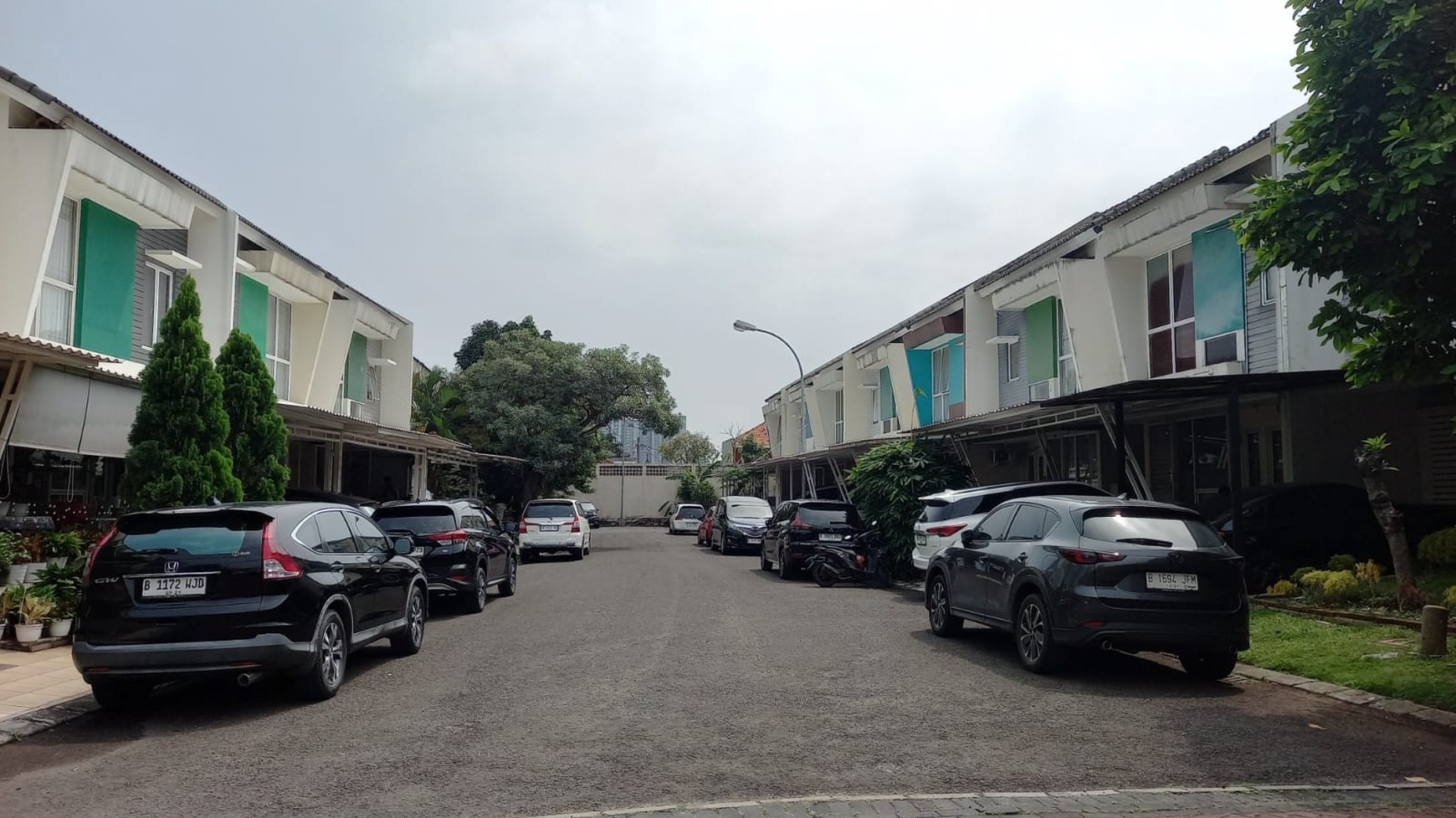 Dijual Rumah Siap Huni Di Cluster Oleaster , Gading Serpong