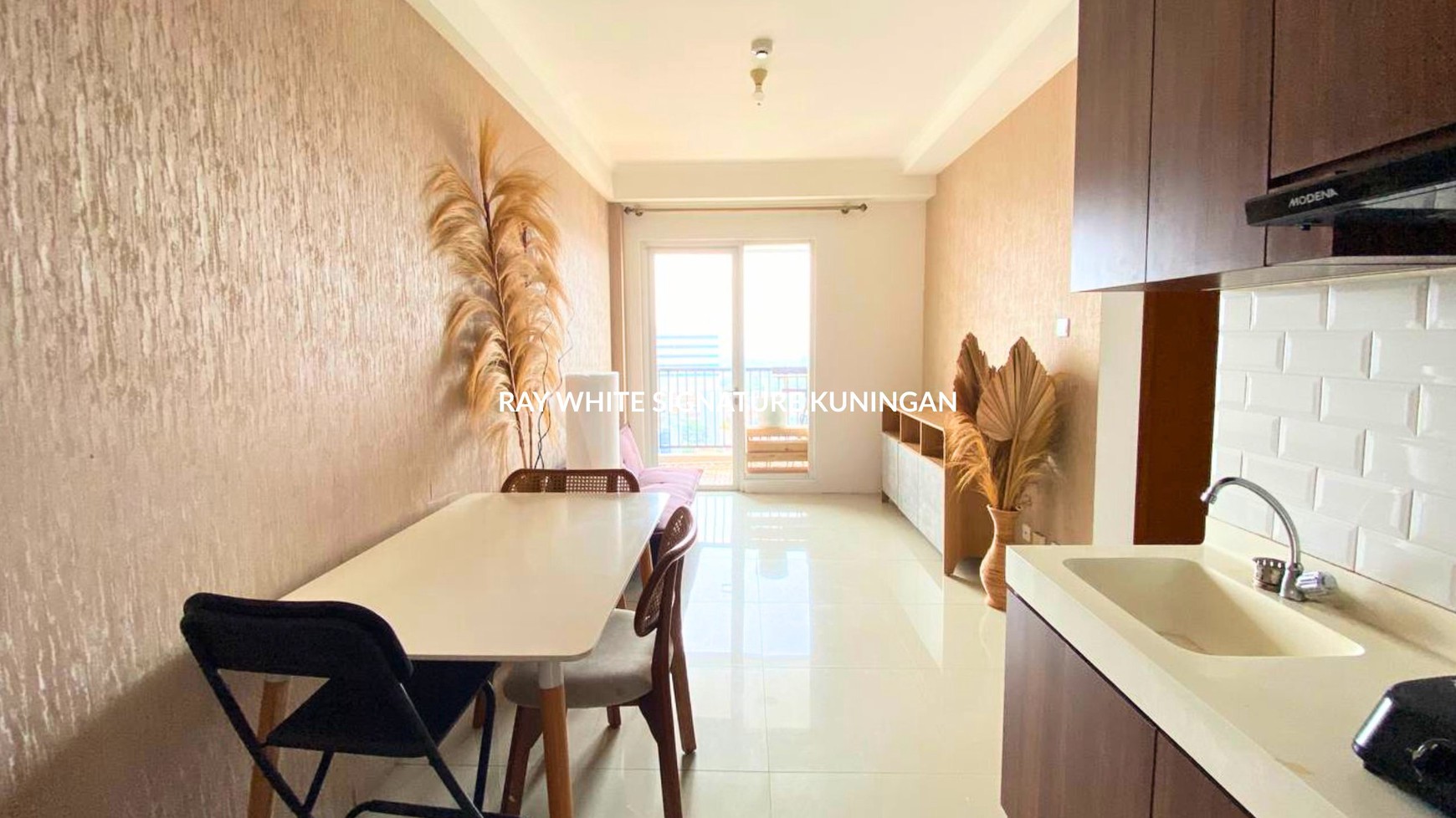 Apartemen Signature Park Grande 2 Br Mid-floor di Jl MT Haryono