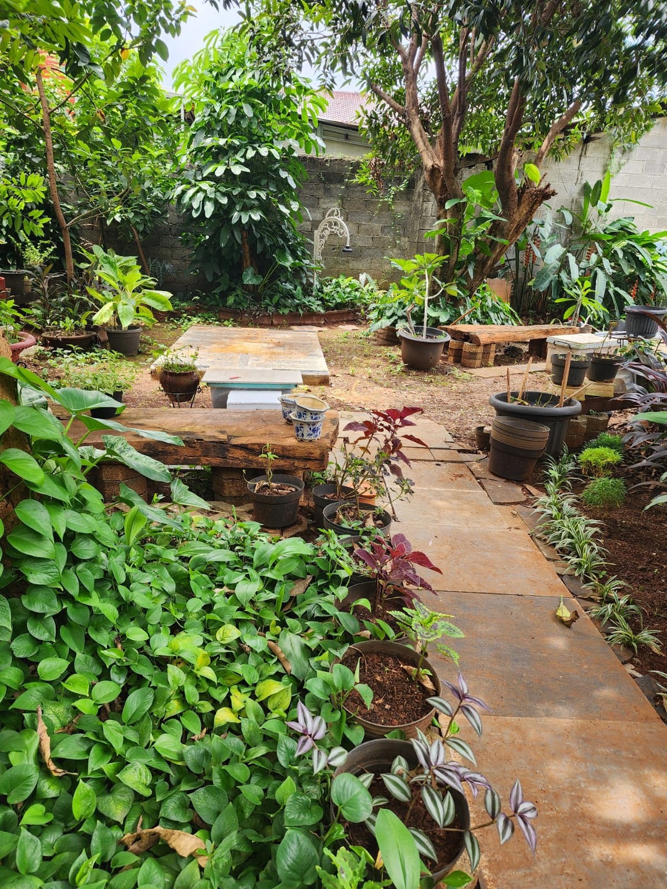DIJUAL : Kavling Tanah ada IMB di area Residential Pondok Jaya, Bintaro